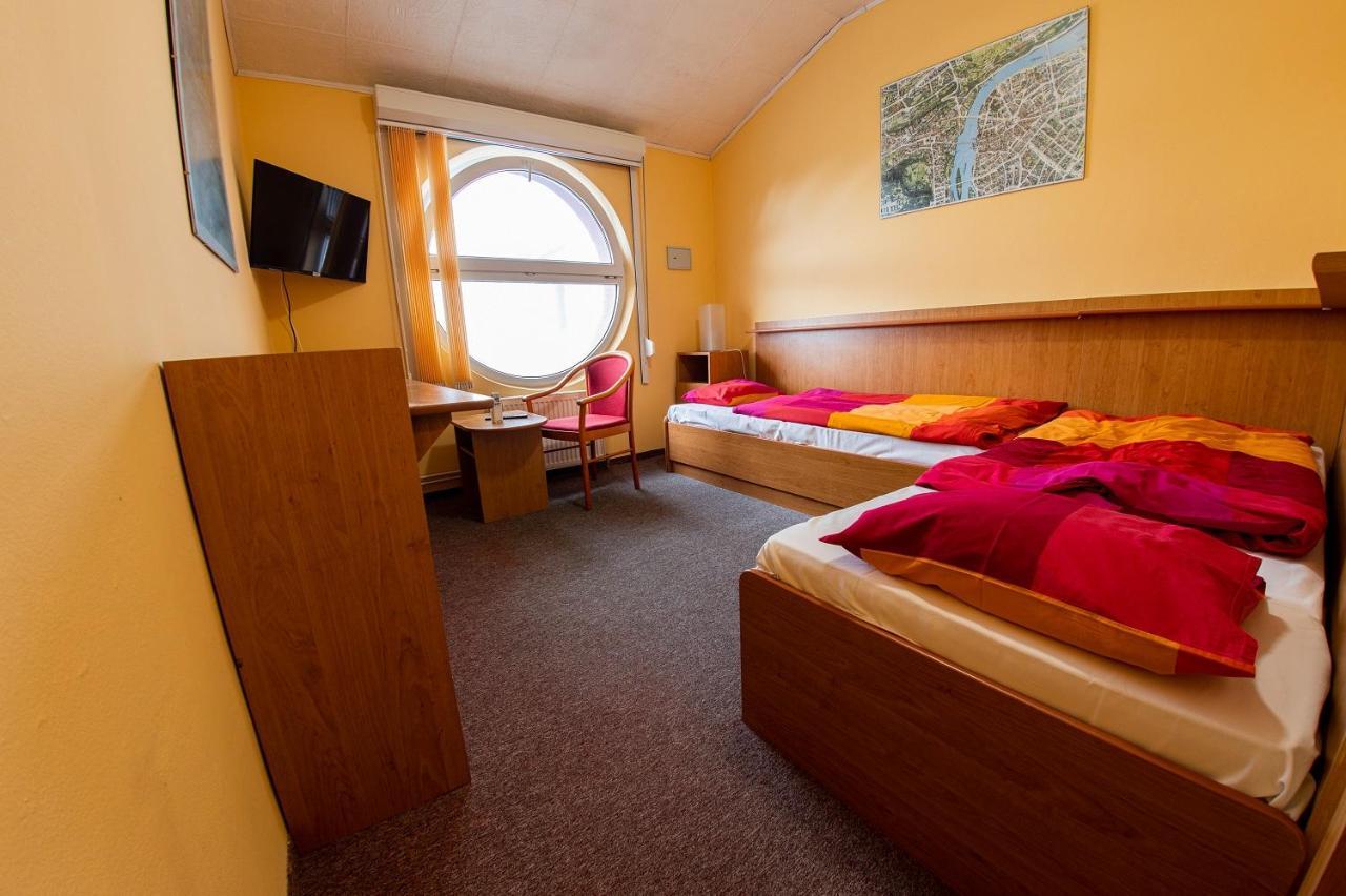 Penzion Skolicka Prag Dış mekan fotoğraf
